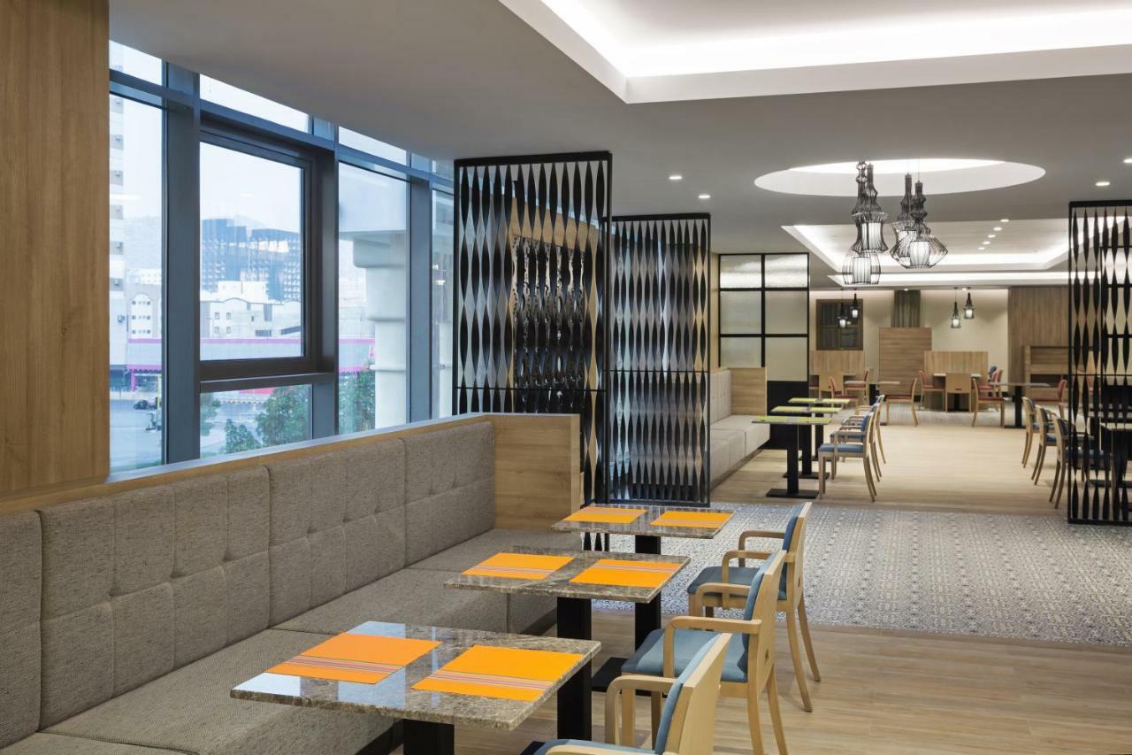 Park Inn By Radisson Makkah Aziziyah Mecca Ngoại thất bức ảnh Interior of the hotel