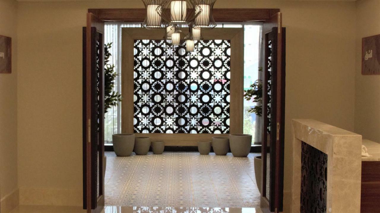 Park Inn By Radisson Makkah Aziziyah Mecca Ngoại thất bức ảnh A decorative panel of glass